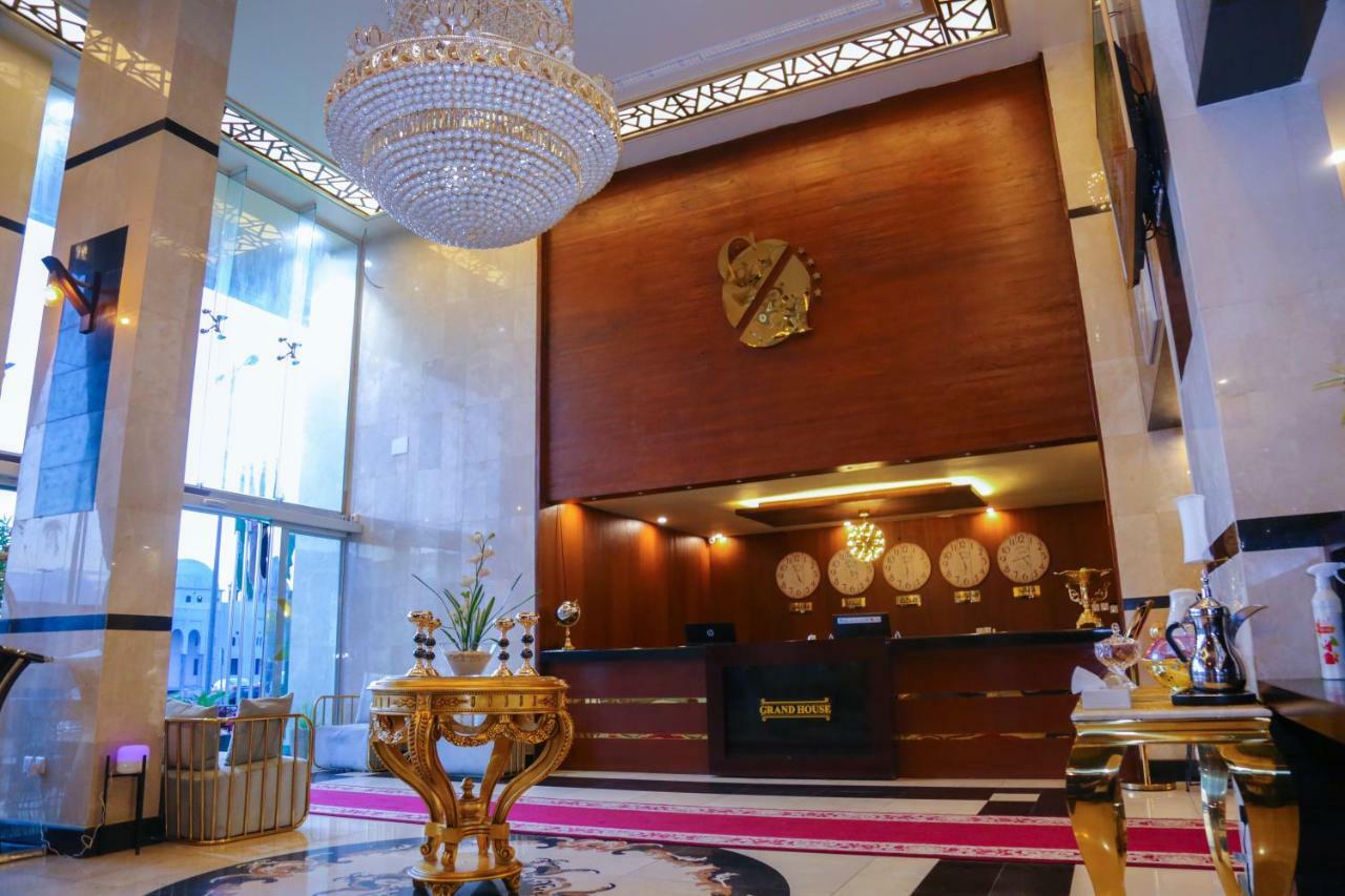 Grand House 호텔 아바 외부 사진