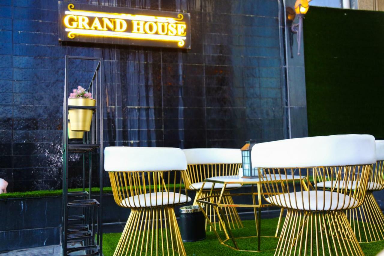 Grand House 호텔 아바 외부 사진